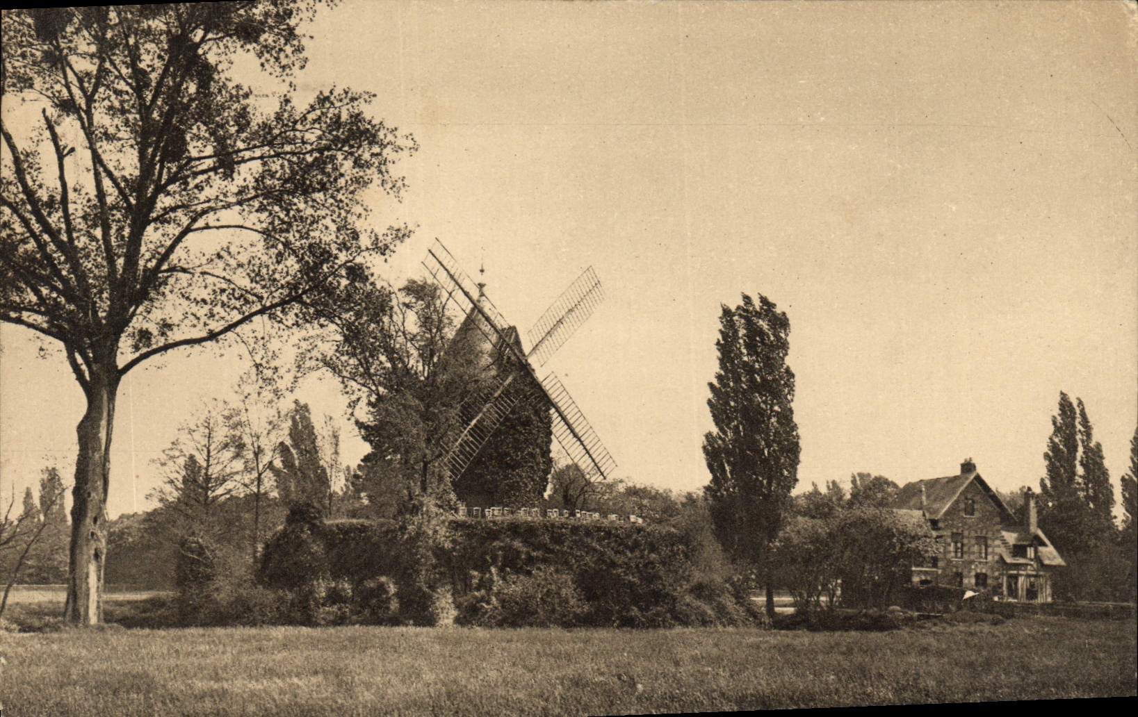 CPA Moulin a vent Paris Bois de Boulogne Le moulin et la ferme de Longchamp 