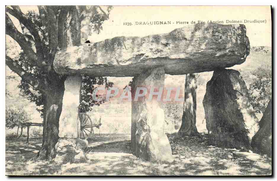 CPA Dolmen Menhir Draguignan Pierre de fee Ancien dolmen druidique 