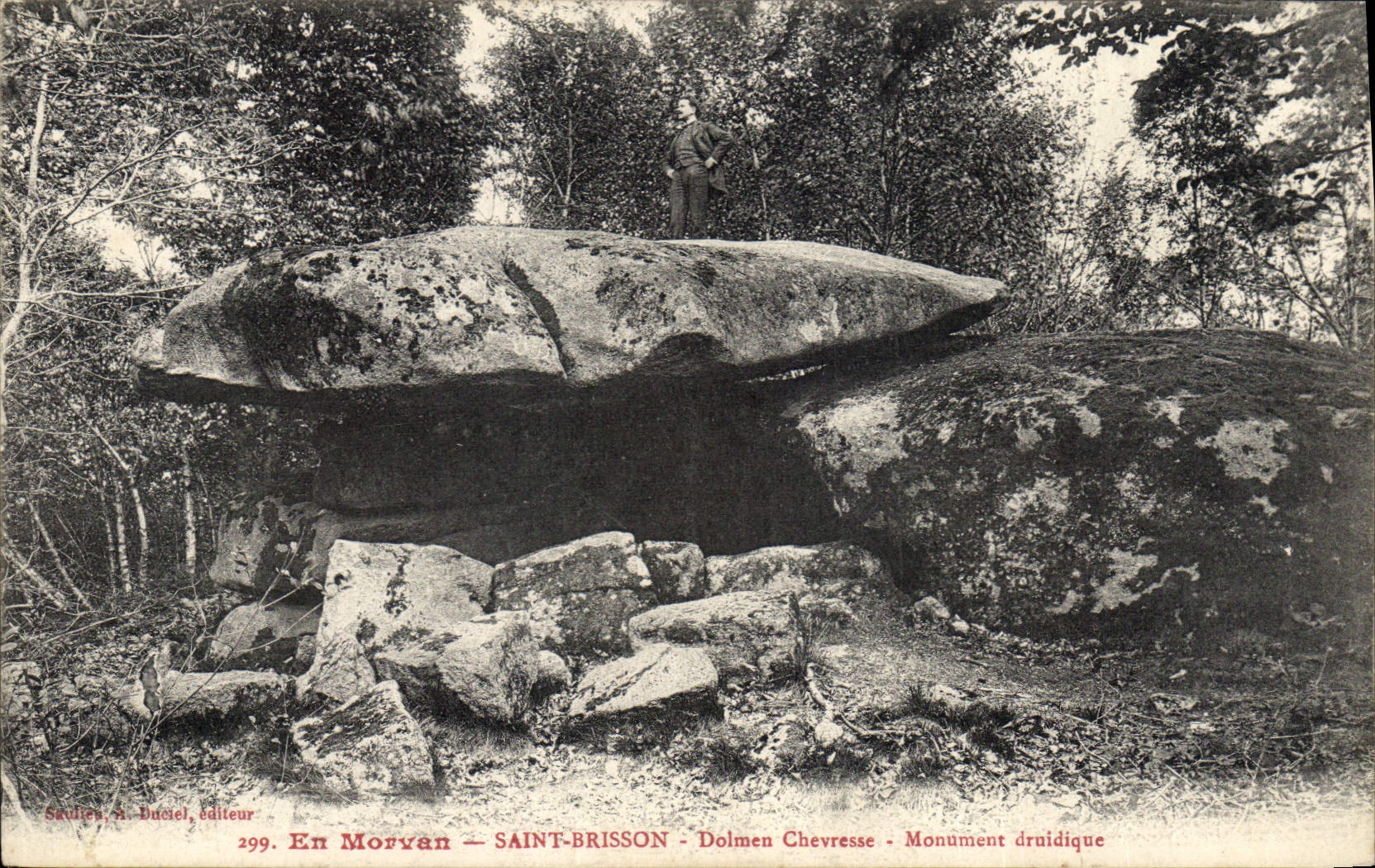 CPA Dolmen Menhir Morvan Saint Brisson Dolmen Chevresse Monument druidique