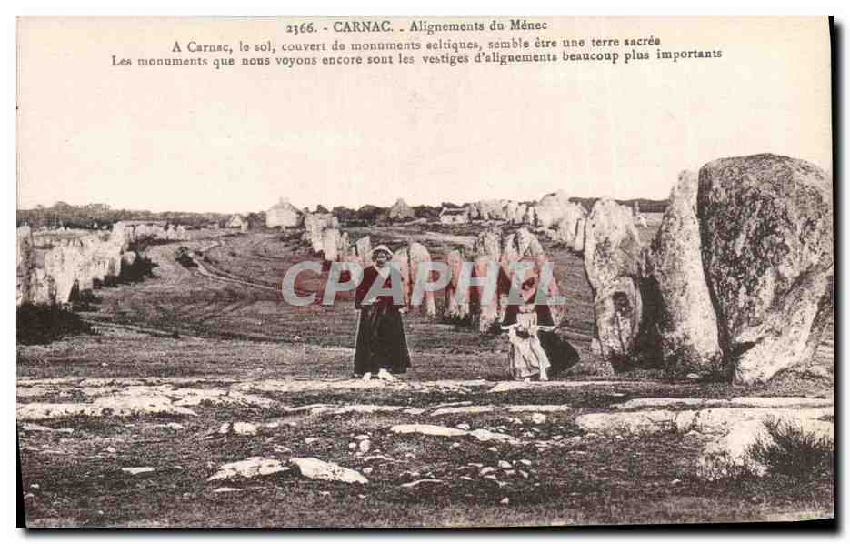 CPA Dolmen Menhir Carnac Alignements du Menec Femmes Folklore