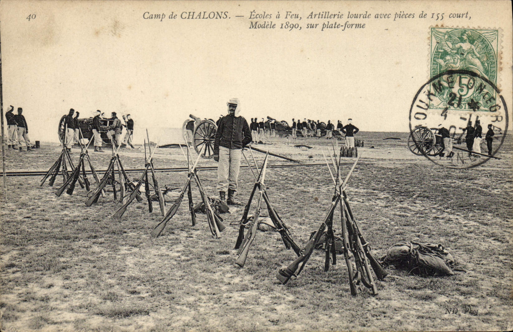 CPA Militaria Camp de Chalons Ecoles a feu Artillerie lourde avec pieces de 155 court Modele 1890