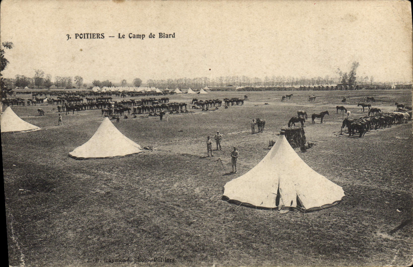 CPA Militaria Poitiers le camp de Biard