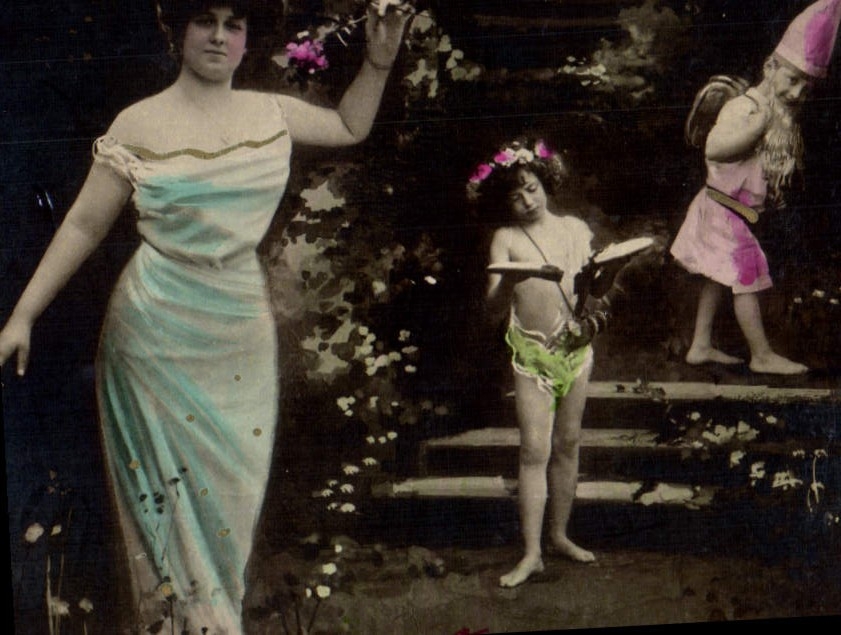 Femme en robe bleue et deux enfants — scène de jardin — Oranotypie, Steglitz 1904