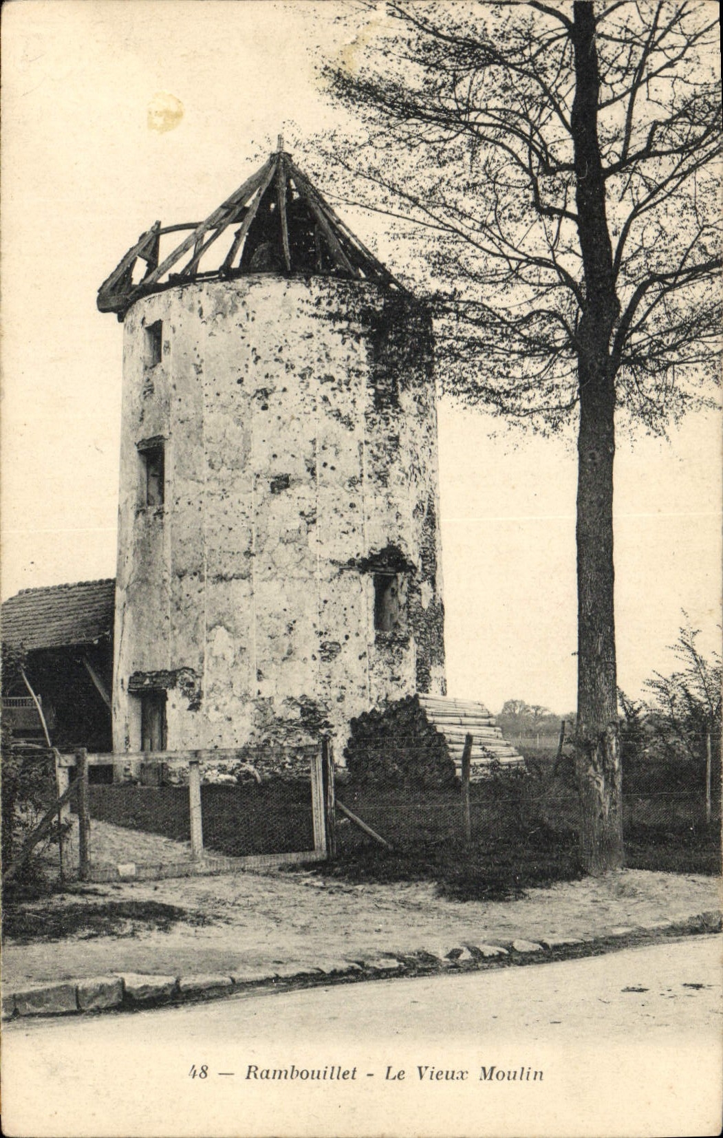 Rambouillet - Le Vieux Moulin — éditeur Boudier, imp. Versailles, n° 48