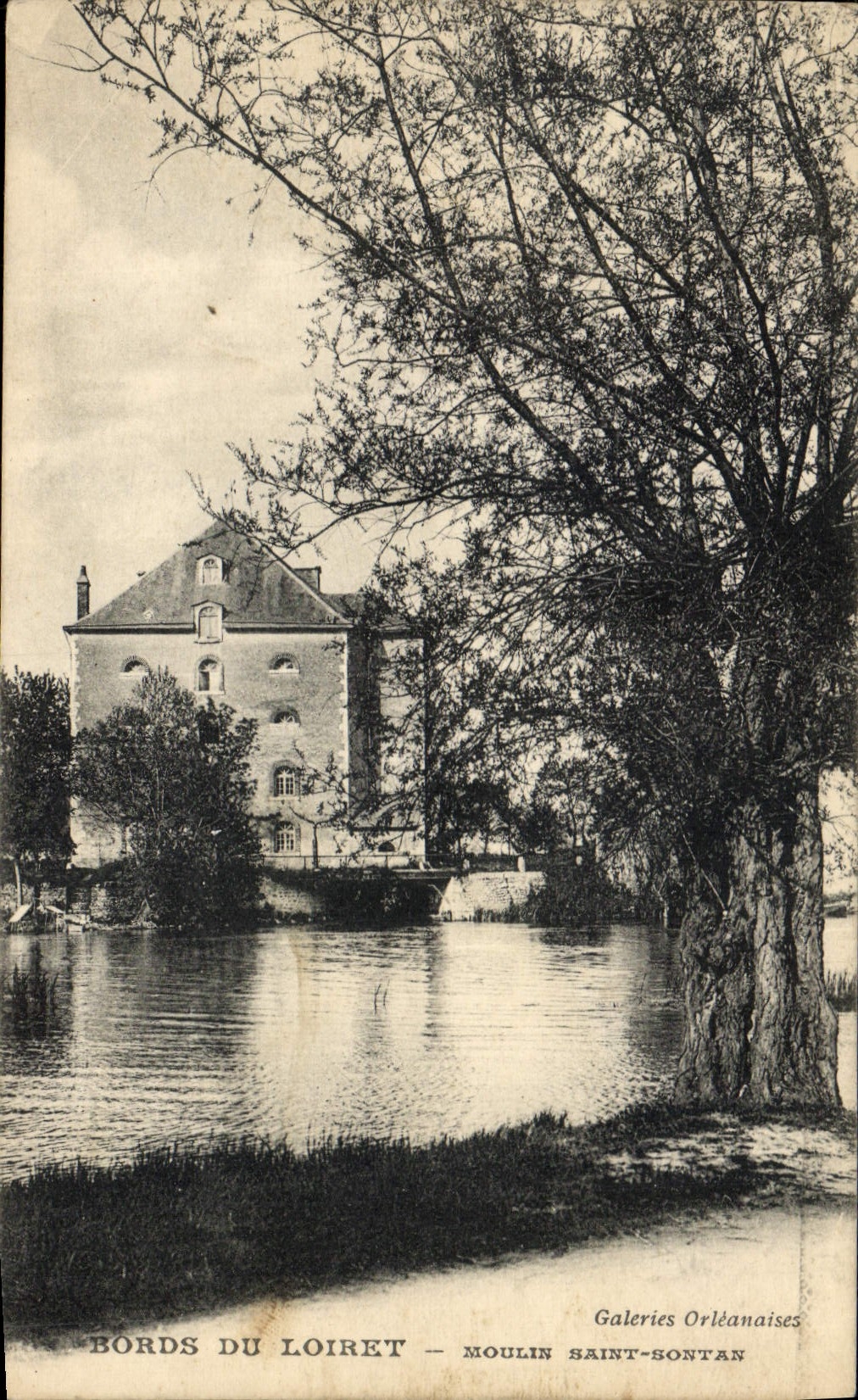 CPA Moulin Bords du Loiret Moulin Saint Sontan 