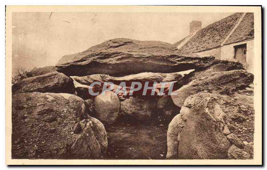 CPA Dolmen Menhir Quiberon Dolmen de Roch Enn And 