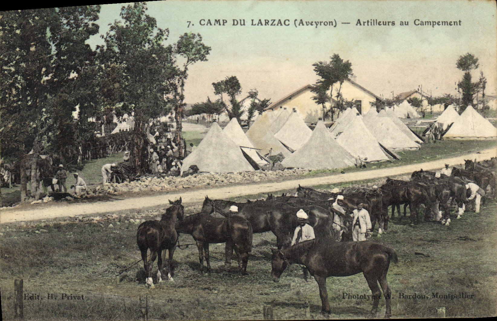 Camp du Larzac (Aveyron) — Artilleurs au Campement