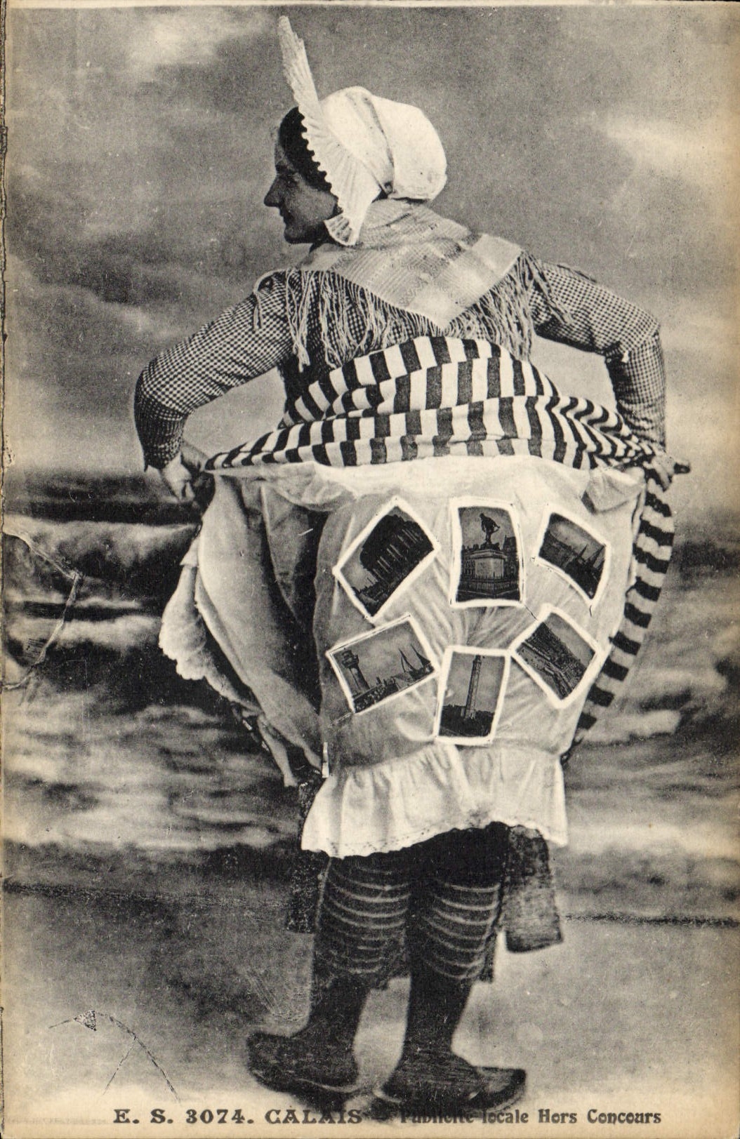 Femme en costume traditionnel — Calais — Publ. locale Hors Concours