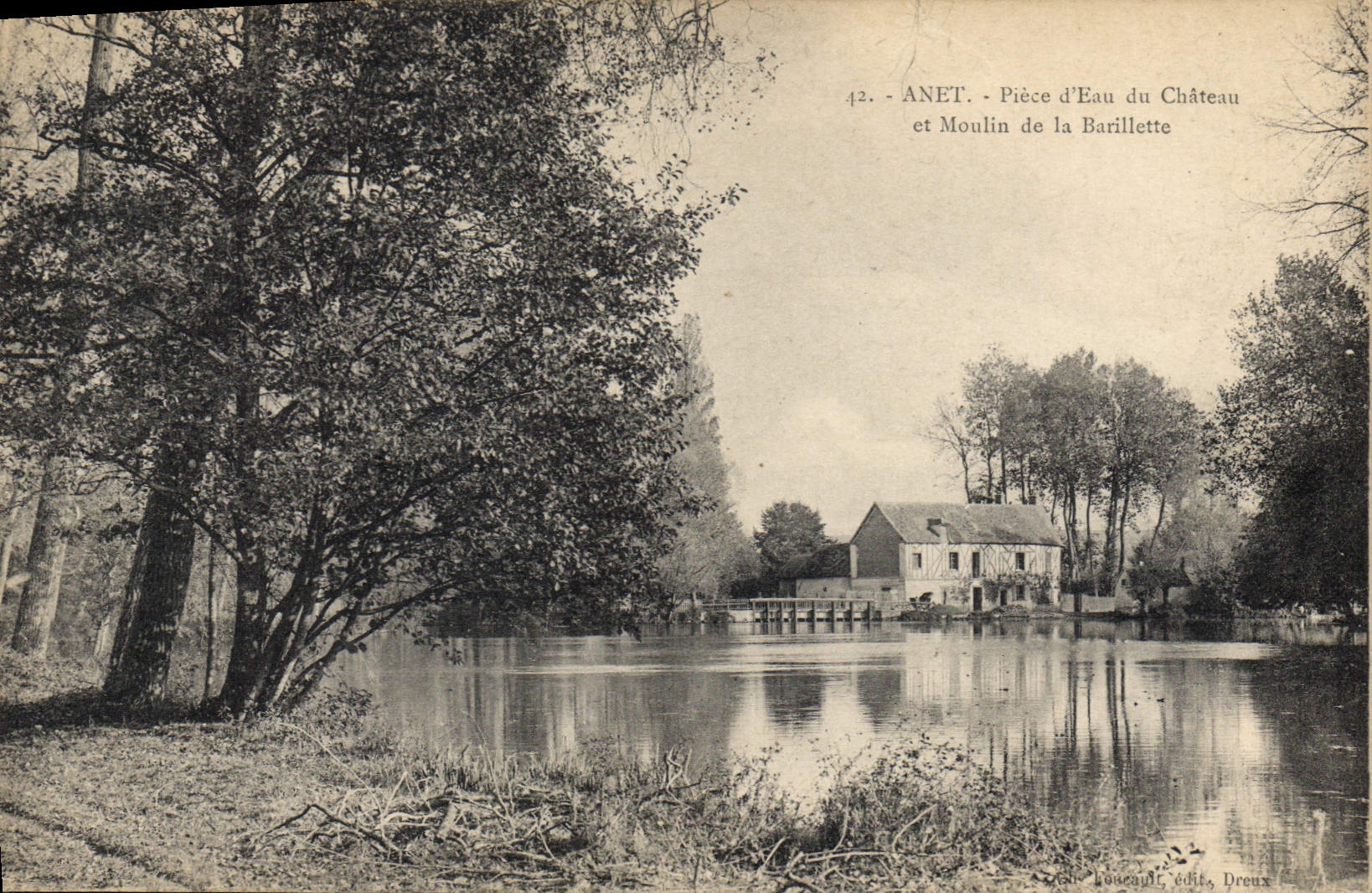 CPA Moulin a eau Anet Piece d'eau du chateau et moulin de la Barillette 