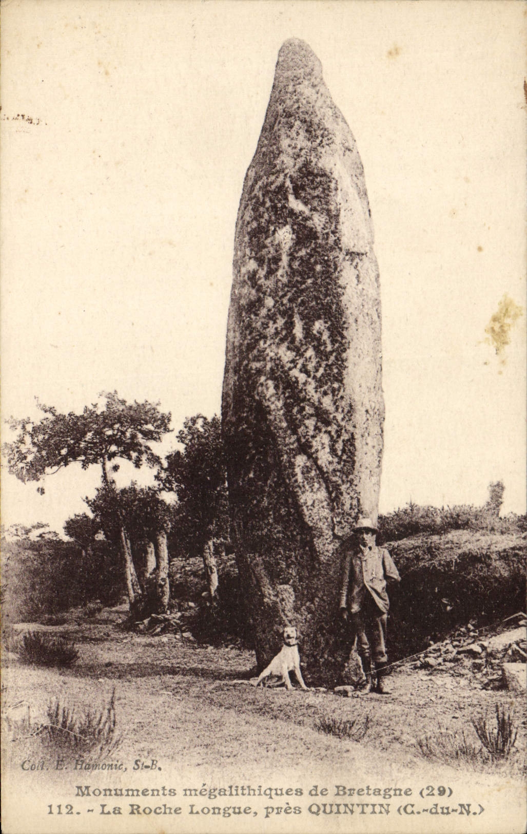 CPA Dolmen Menhir La roche Longue pres Quintin 