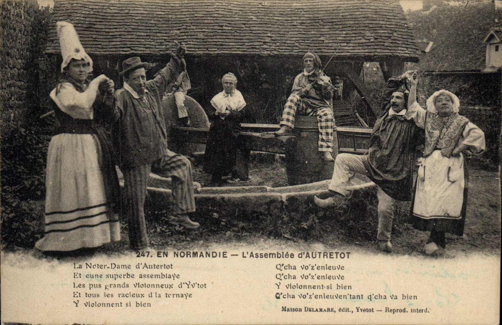 CPA Folklore Normandie L'assemblee d'Autretot