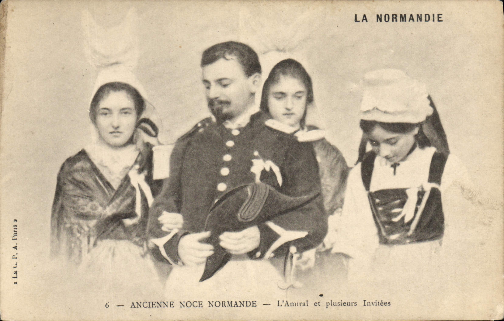 CPA Folklore Normandie Ancienne noce Normande Garde champetre et invites