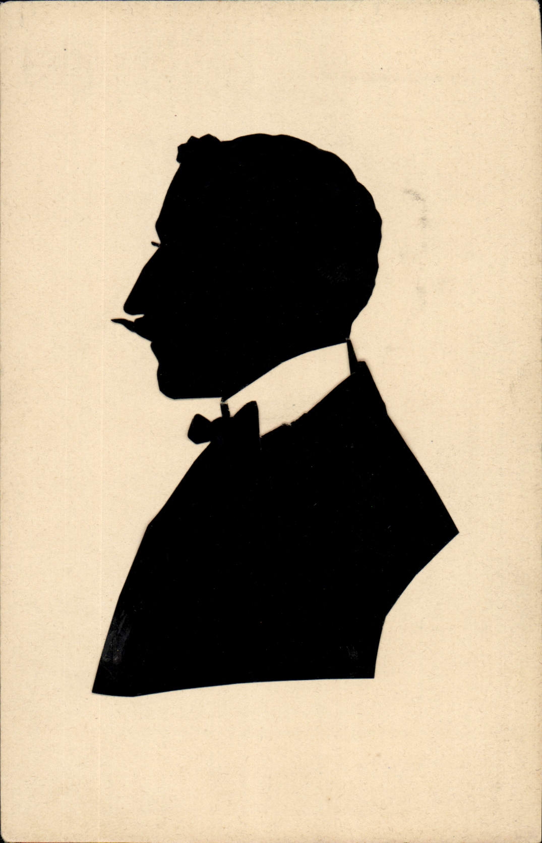 Silhouette d'un homme à la moustache — éditeur non identifié