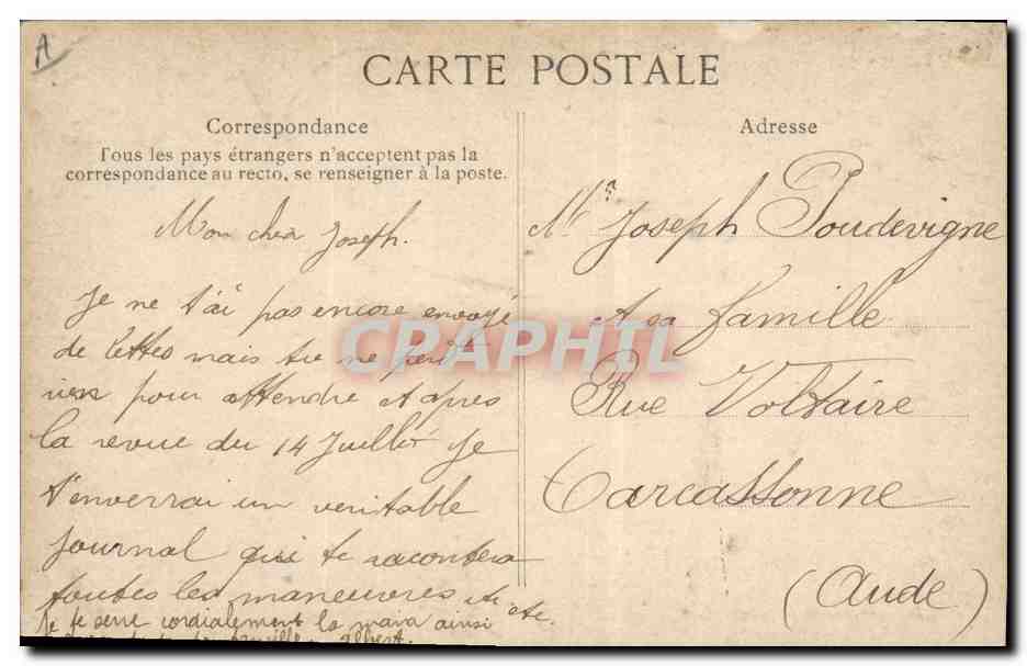 Artilleurs nettoyant leur pièce de 75 après le tir — En Manœuvres — Éditeur : Bivouac, H. Leydier, Paris — Verso