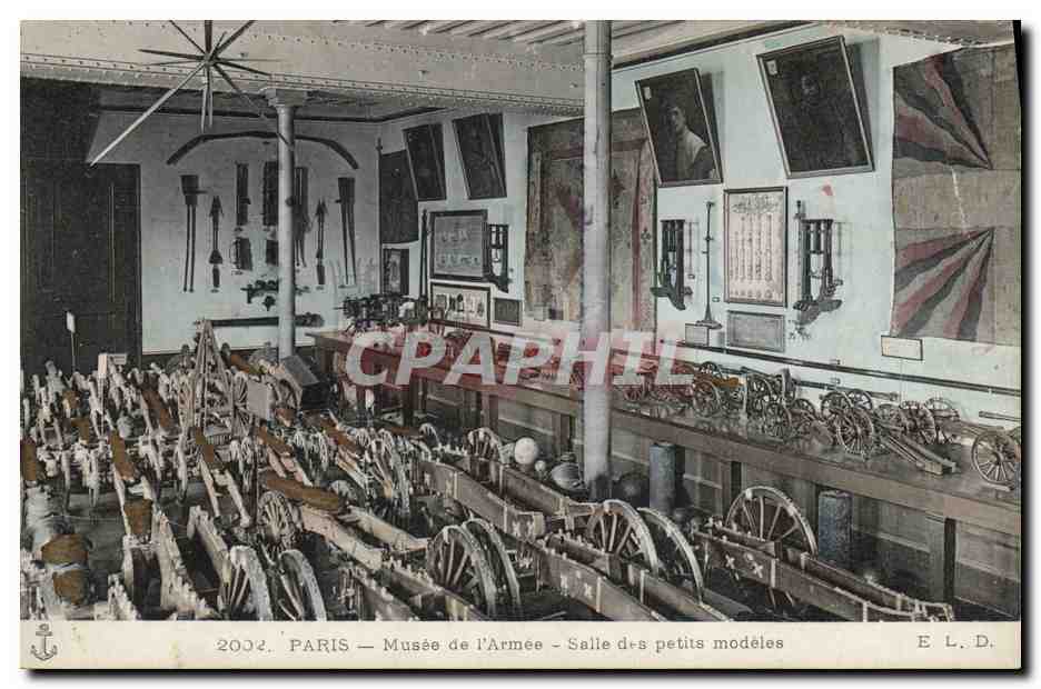 CPA Militaria Paris Musee de l'armee Salle des petits modeles