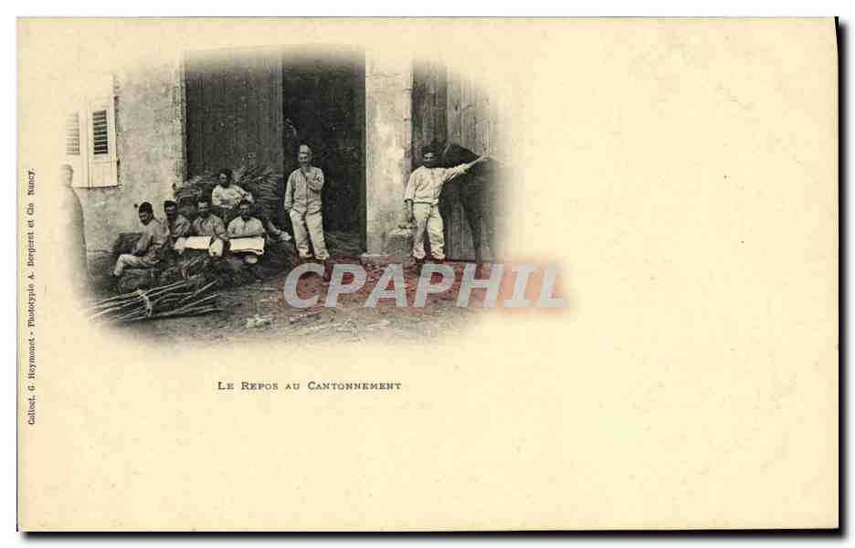 CPA Militaria Le repos du cantonnement