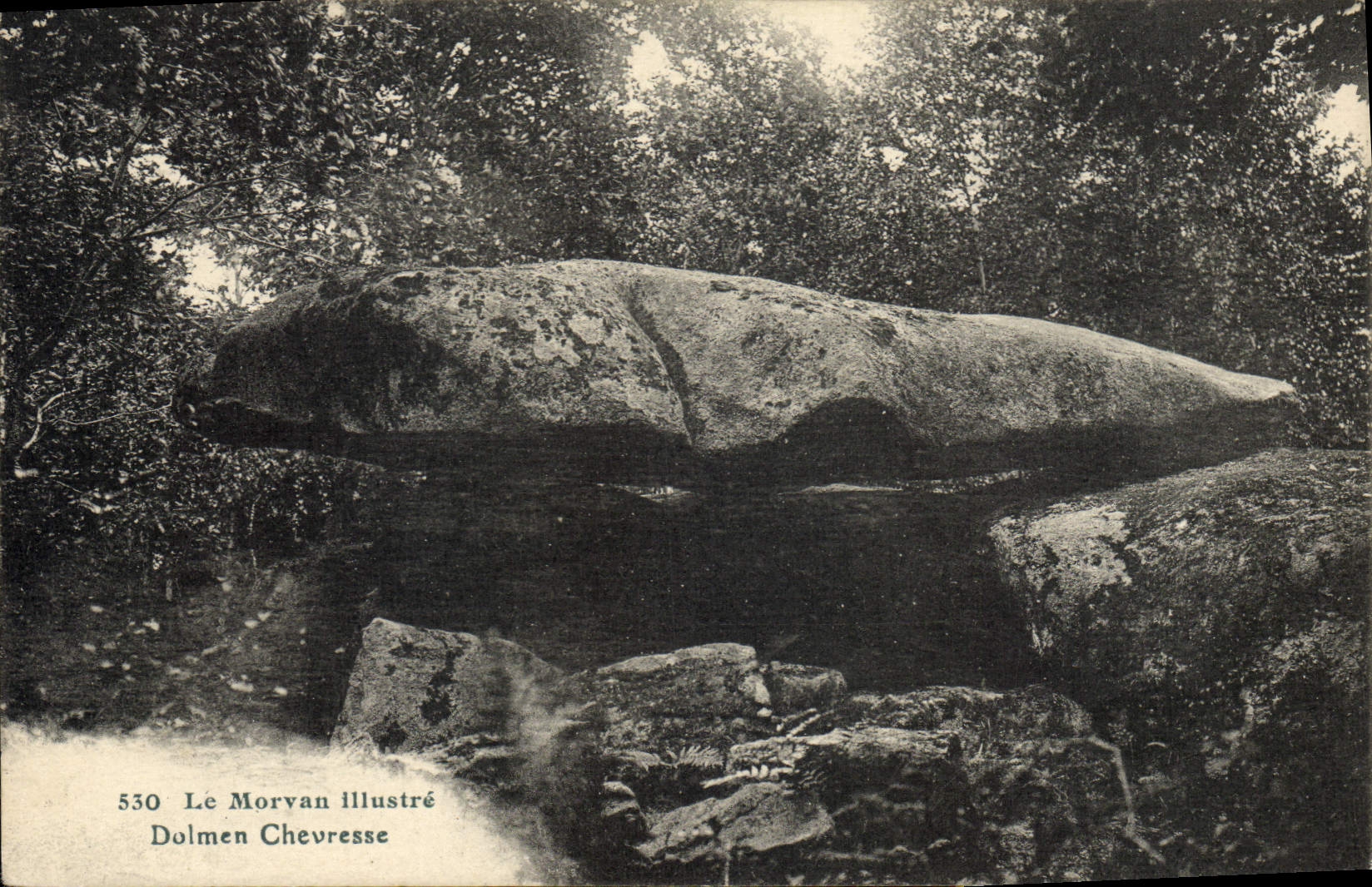 CPA Dolmen Menhir Morvan Dolmen Chevresse