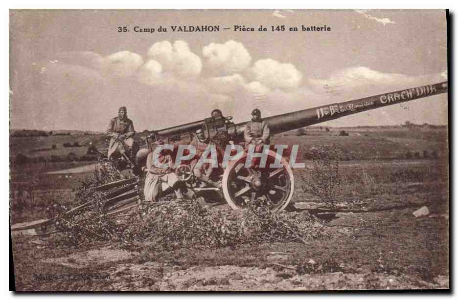 CPA Militaria Camp du Valdahon Piece de 155 en batterie