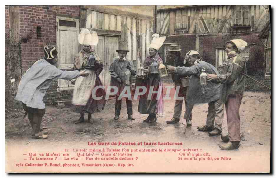 CPA Folklore Les gars de Falaise et leurs lanternes 