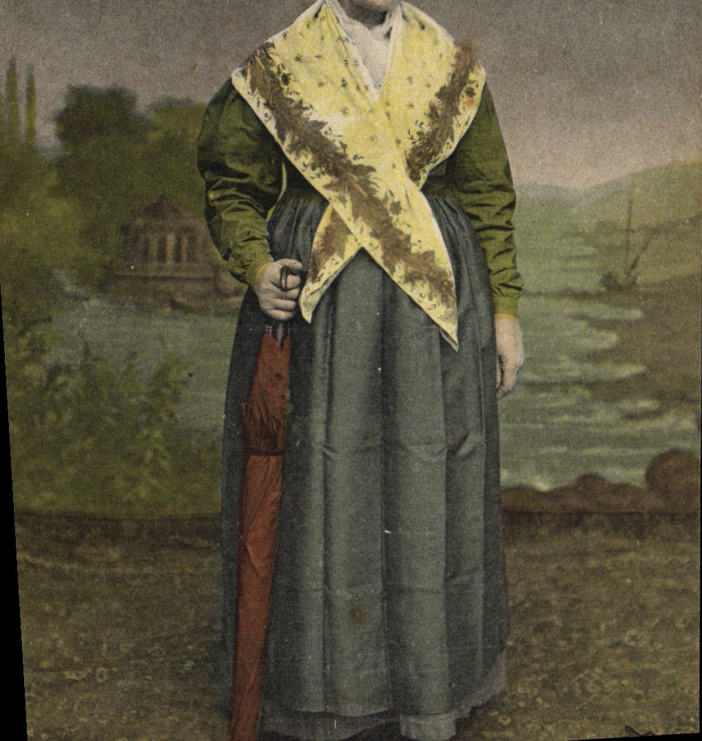 CPA Folklore Normandie Costume de Lisieux