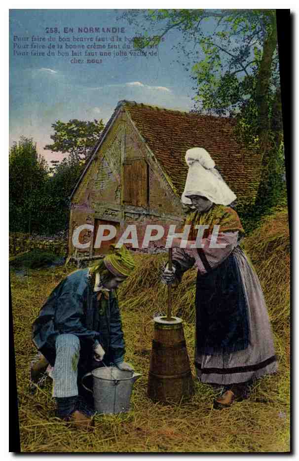 CPA Folklore Normandie Beurre