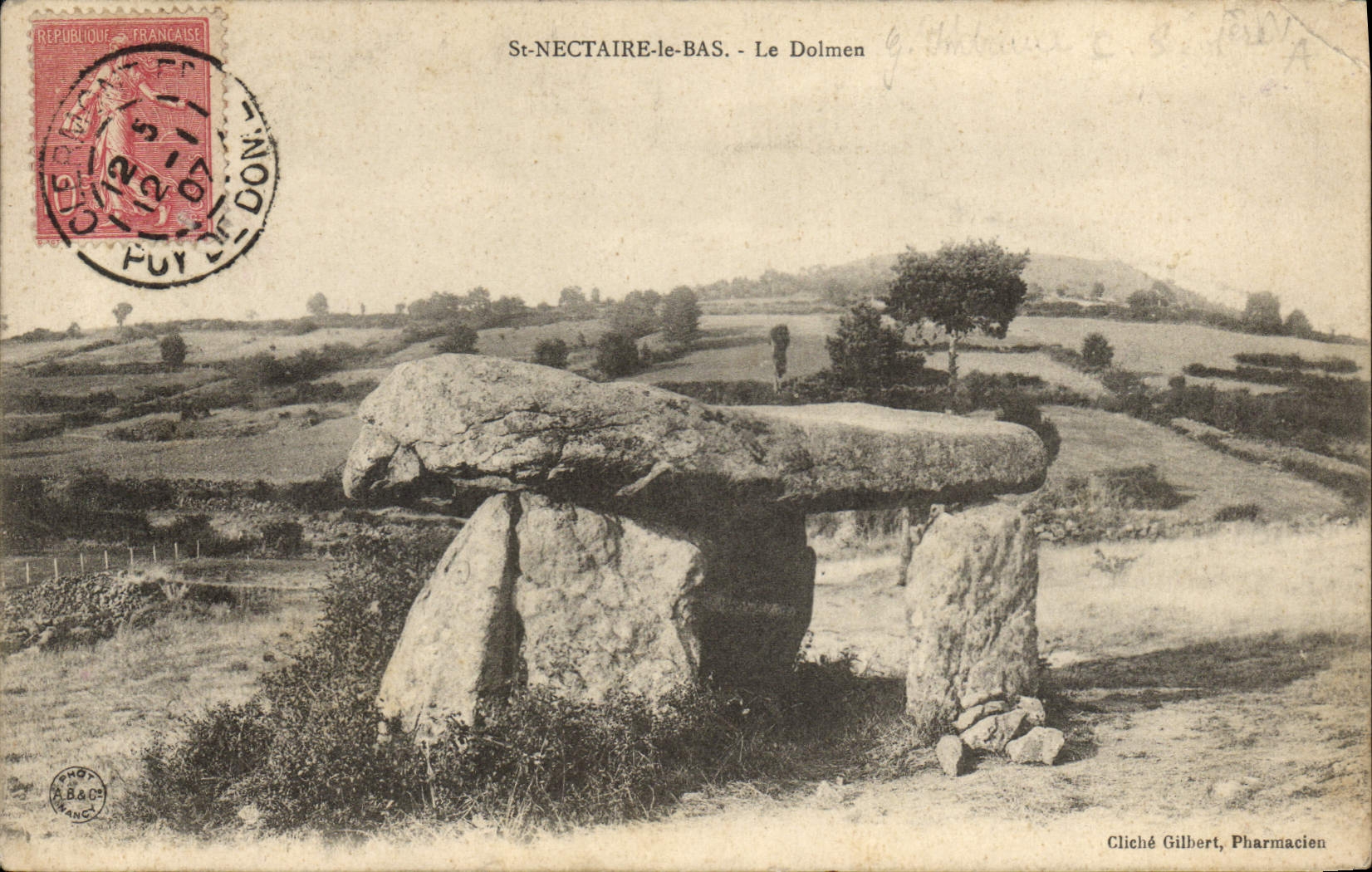 CPA Dolmen Menhir Saint Nectaire le Bas