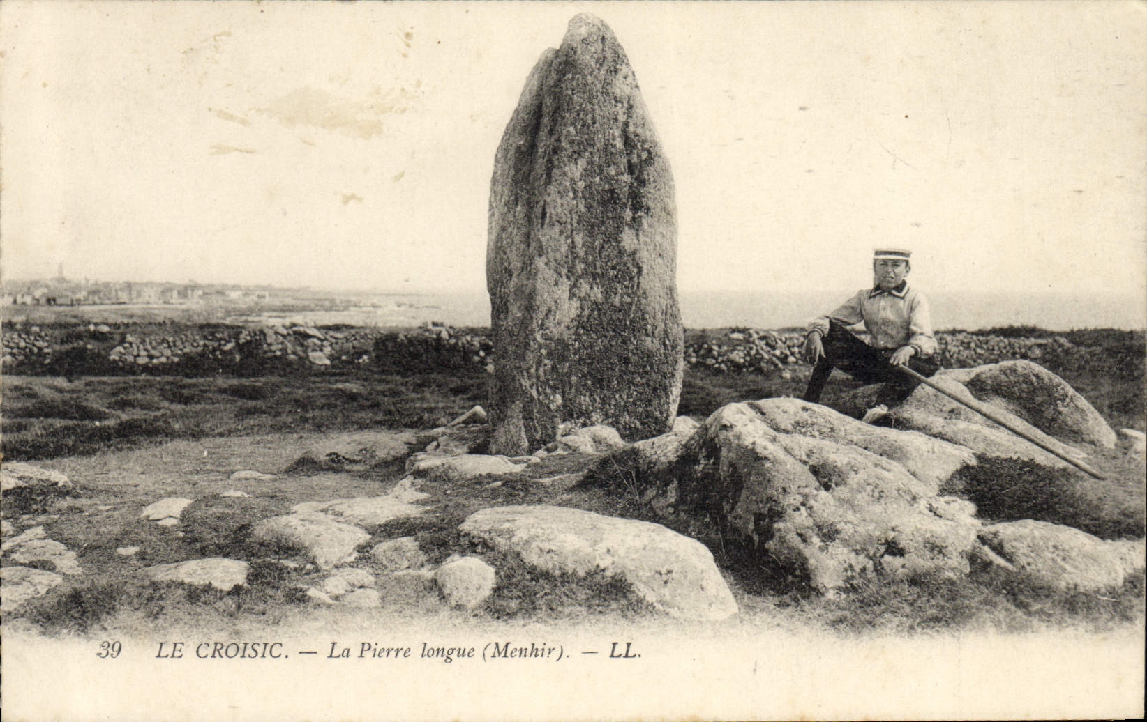 CPA Dolmen Menhir Le Croisic La pierre longue Menhir