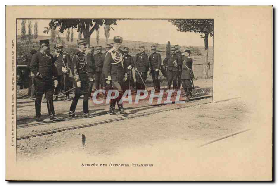 CPA Militaria Arrivee des officiers etrangers 