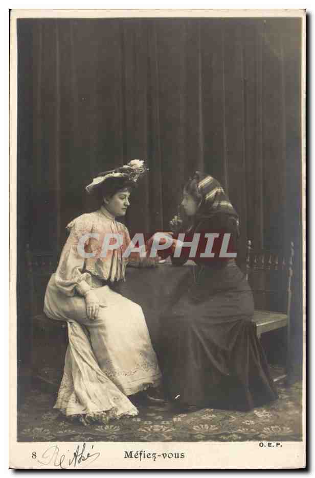 CPA Femme Cartomancienne Voyante 