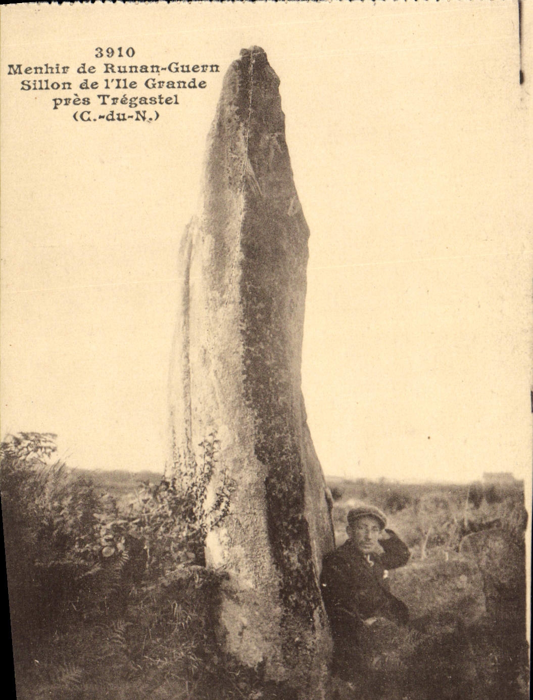 CPA Dolmen Menhir de Runan Guern Sillon de l'Ile Grande pres Tregastel