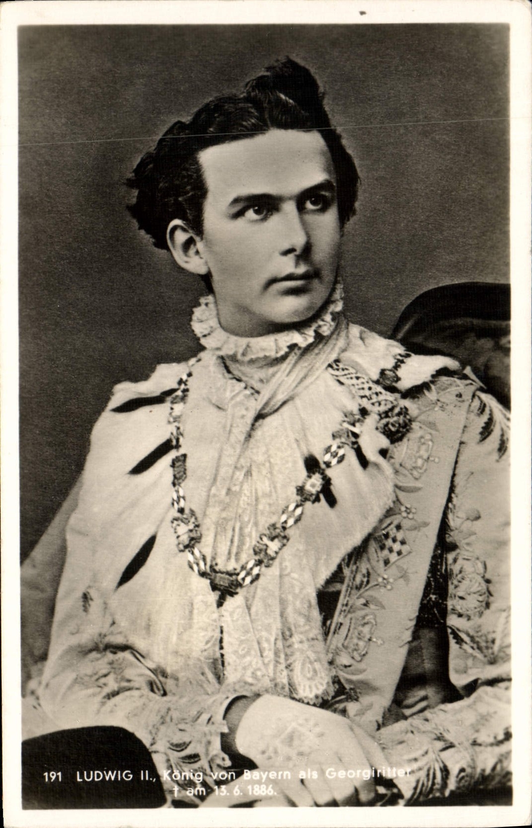Ludwig II, roi de Bavière en tant que chevalier de la Légion de George — Sönigeburg, Munich