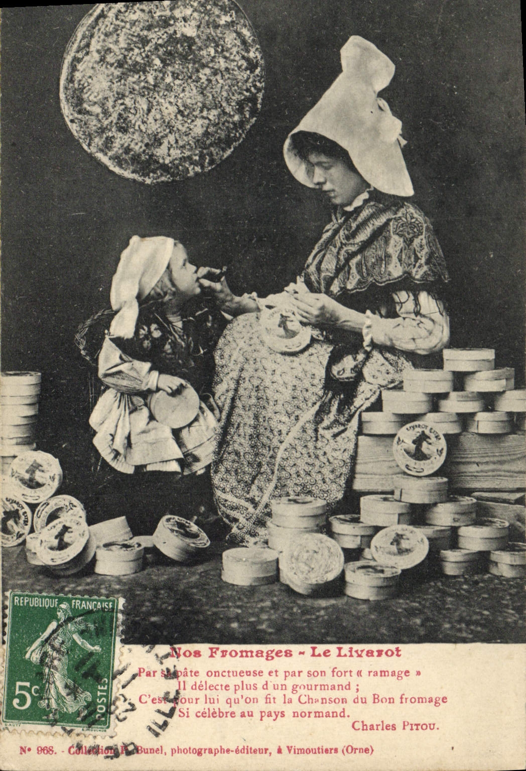 CPA Folklore Nos fromages Le Liverot 