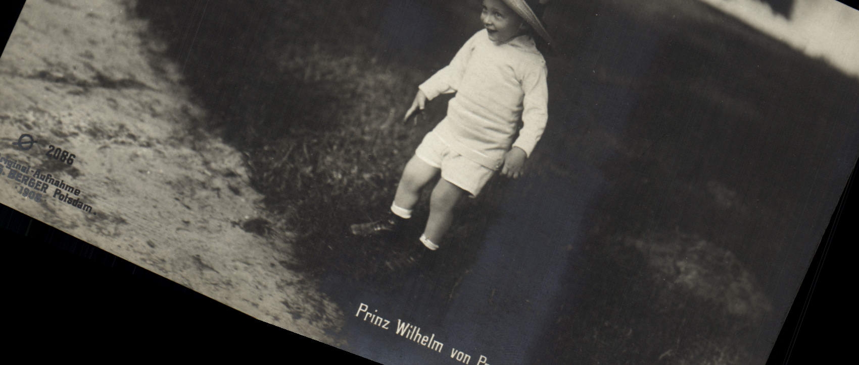 Prinz Wilhelm von Preußen — enfant en tenue de bain et chapeau — photographie originale BERGER Potsdam 1906