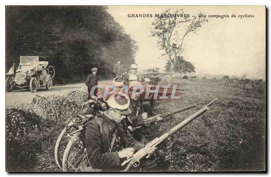 CPA Militaria Une compagnie de cyclistes Velo Cycle 