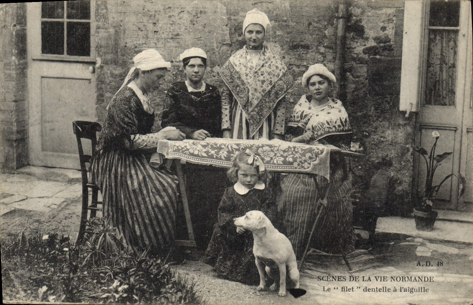 Scènes de la vie normande — Le "filet" dentelle à l'aiguille — A.D. 48