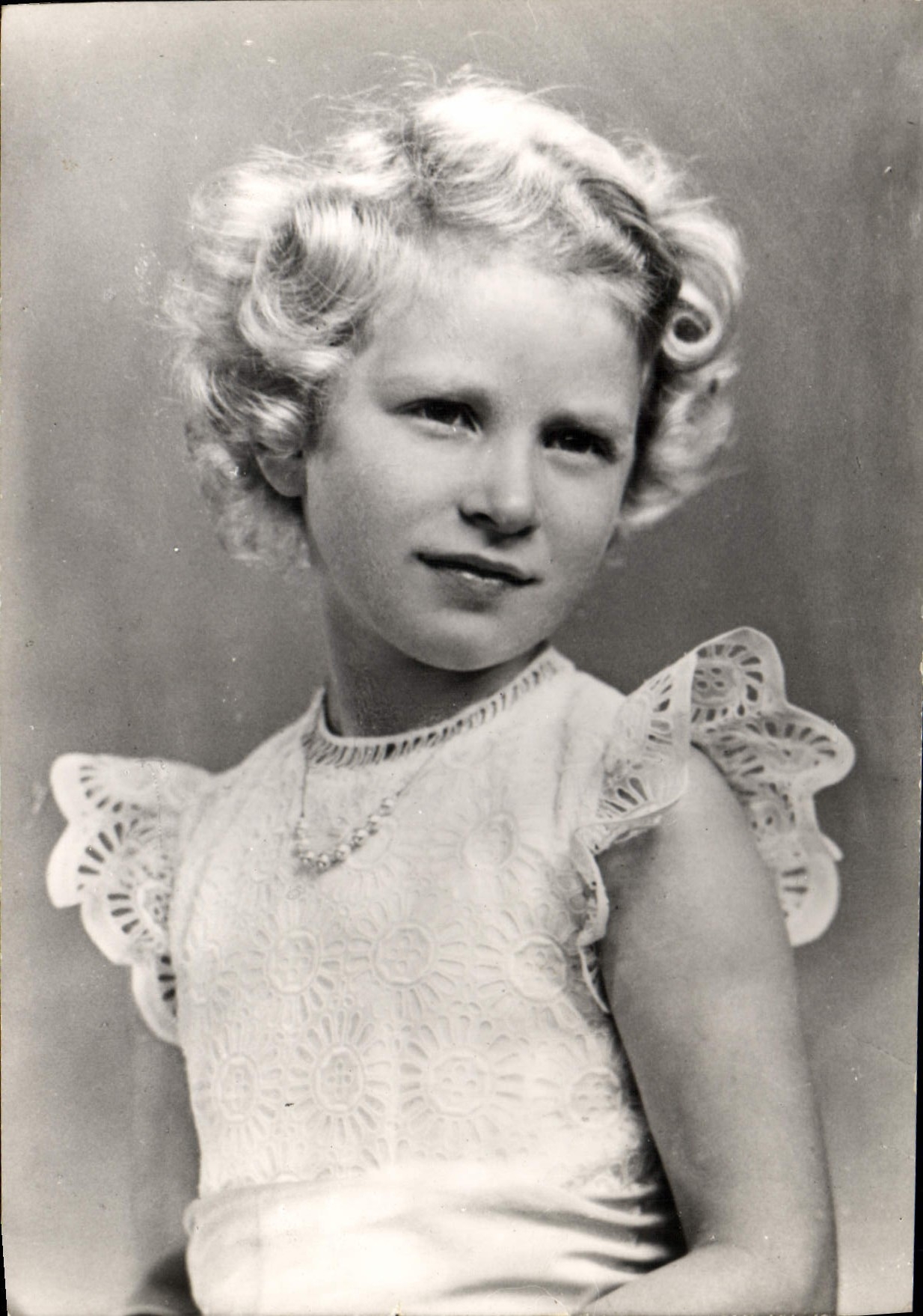 Princesse Anne — Photo de studio — Tuck's Post Card, n°142 AL