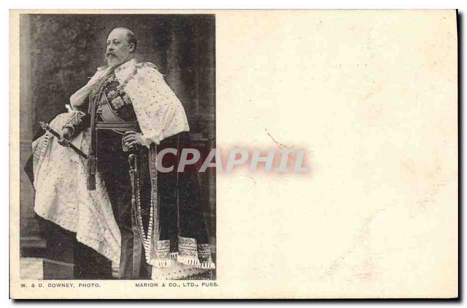 Portrait d'un homme en tenue militaire — W. & D. Downey, Photo. — Marion & Co., Ltd., Pubs.