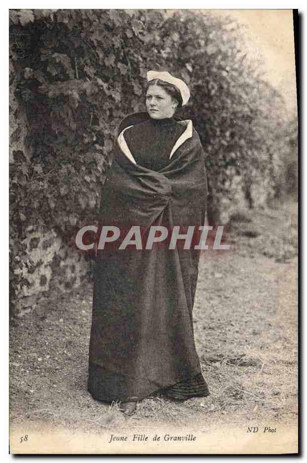 CPA Folklore Jeune fille de Granville