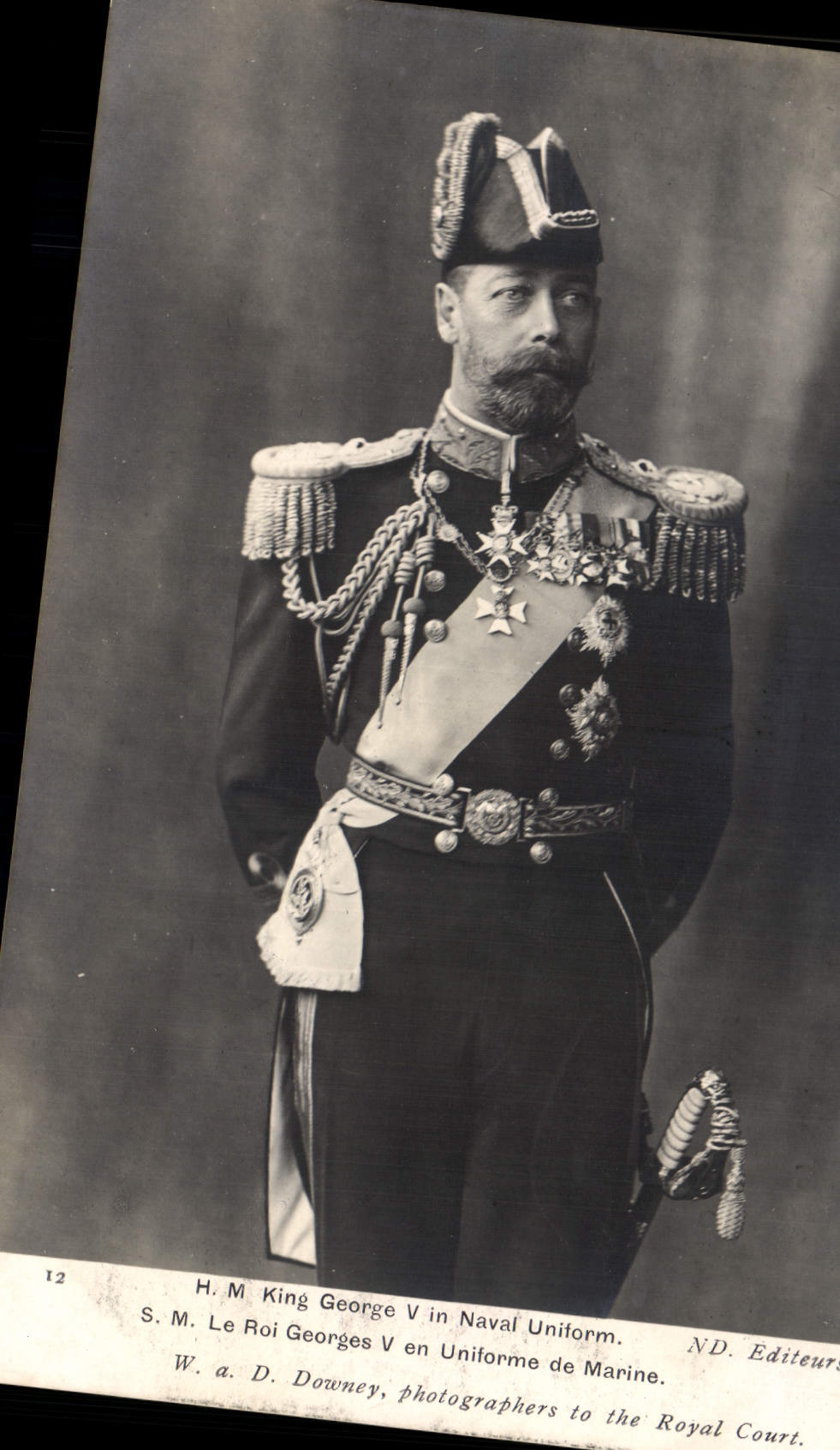 Le Roi Georges V en Uniforme de Marine — W. a. D. Downey, photographes de la Cour Royale — n°12