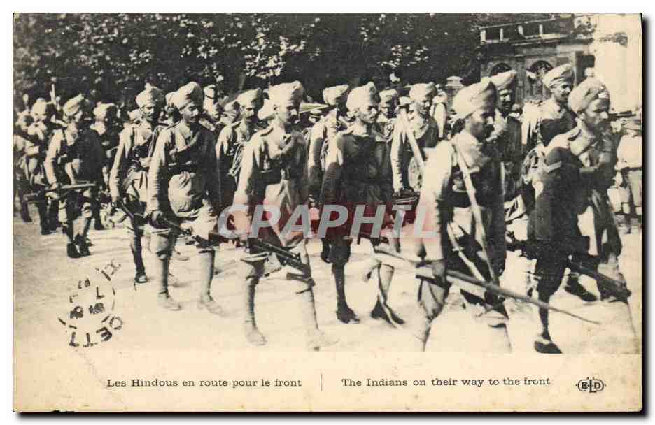 CPA Militaria Les Hindous en route pour le front 