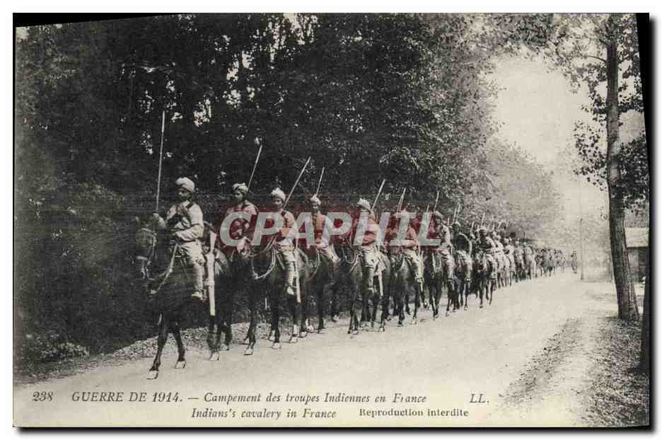 CPA Militaria Campement des troupes indiennes en France 