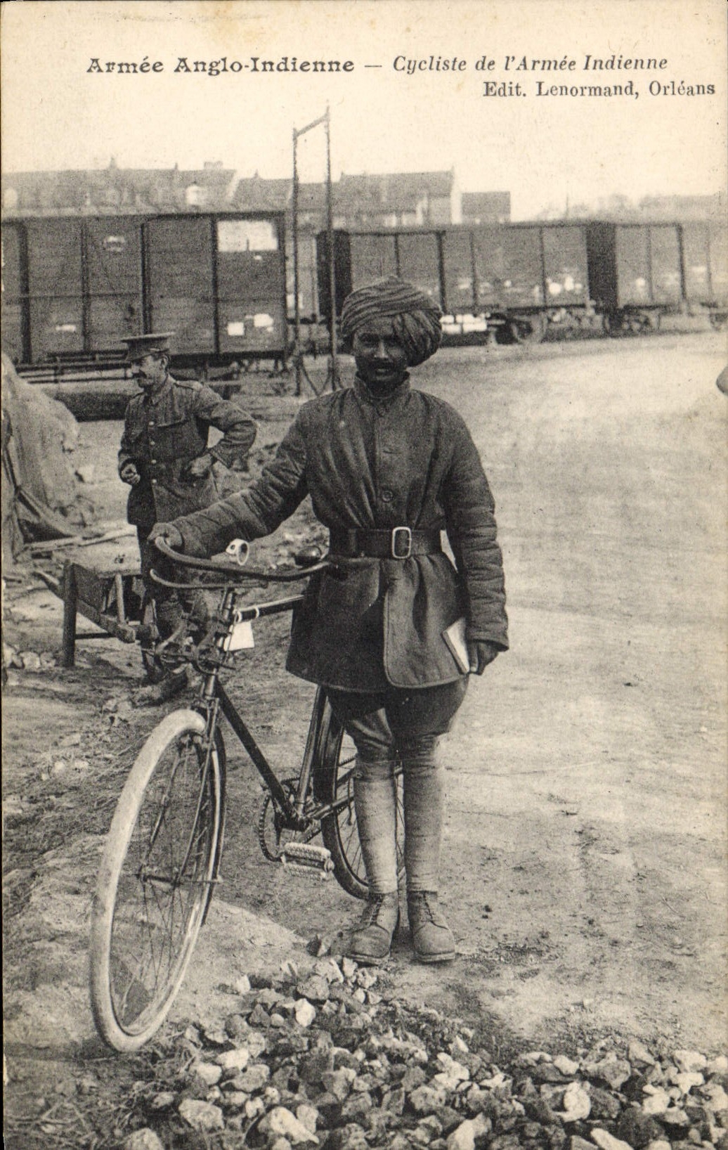 Cycliste de l'Armée Anglo-Indienne — Éditeur Lenormand, Orléans