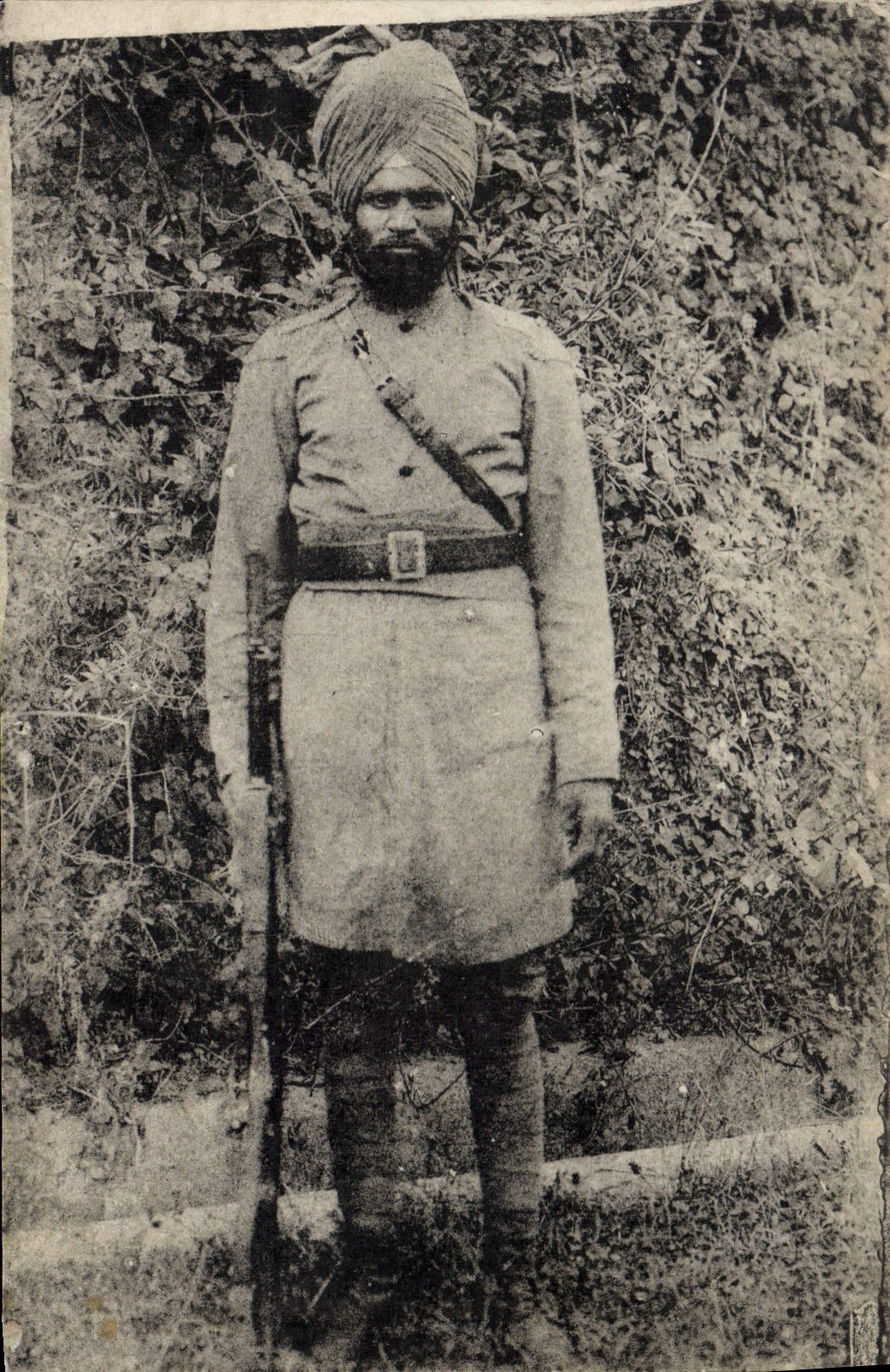 Soldat indien en uniforme — 1914 — Les Hindous en France - Lansac