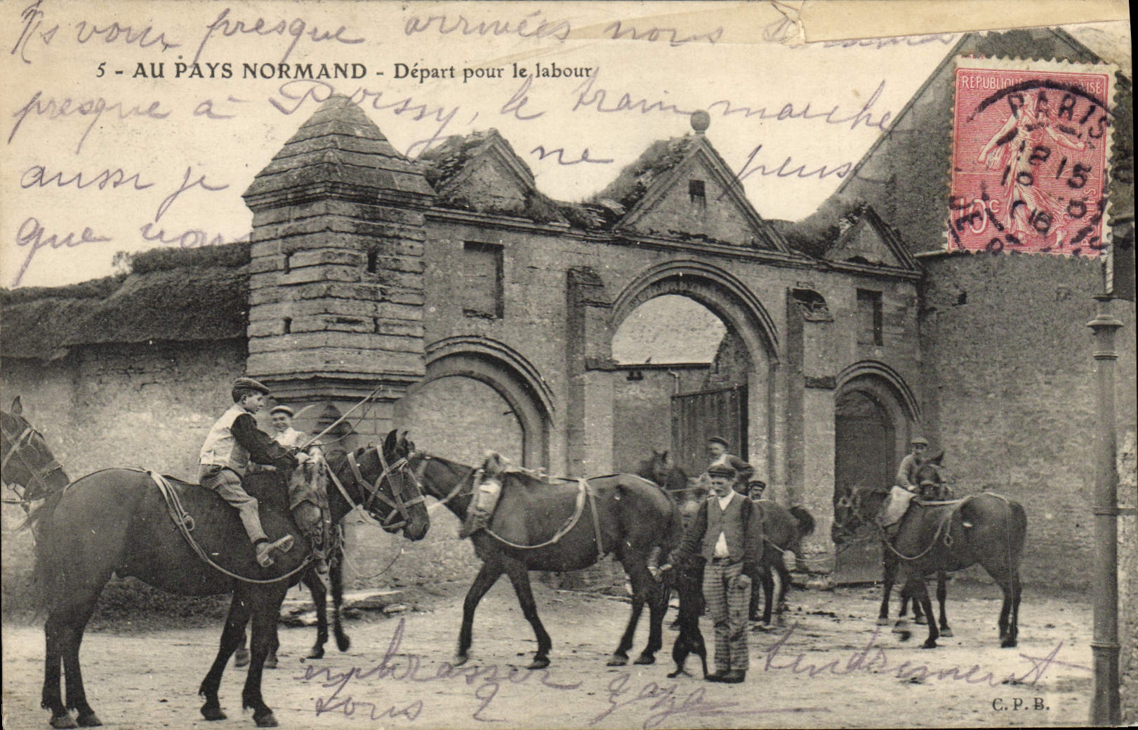 CPA Folklore Normandie Depart pour le labour 