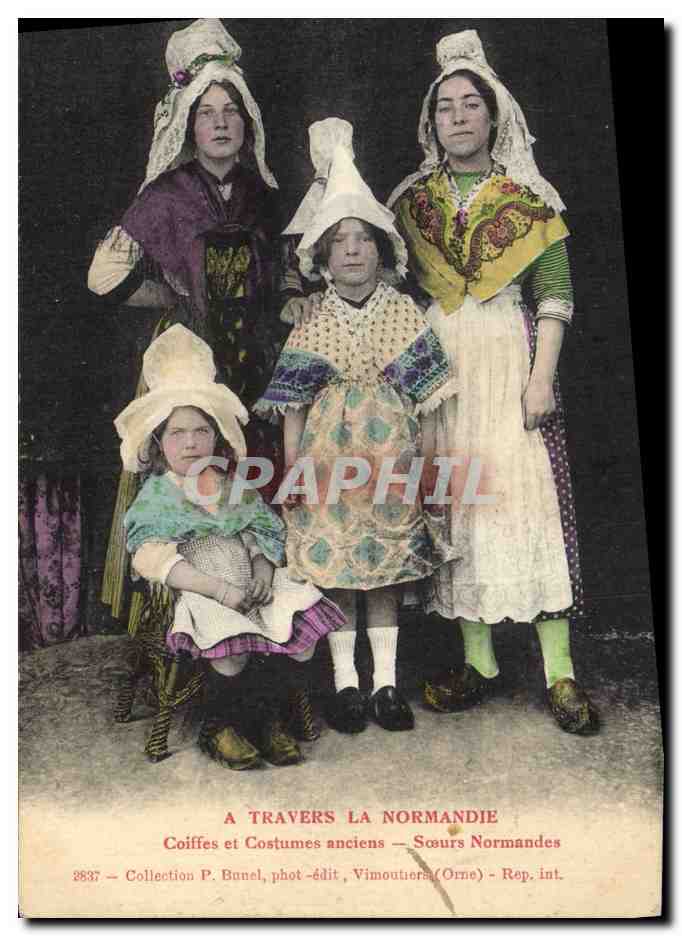 CPA Folklore Normandie Soeurs Normandes 