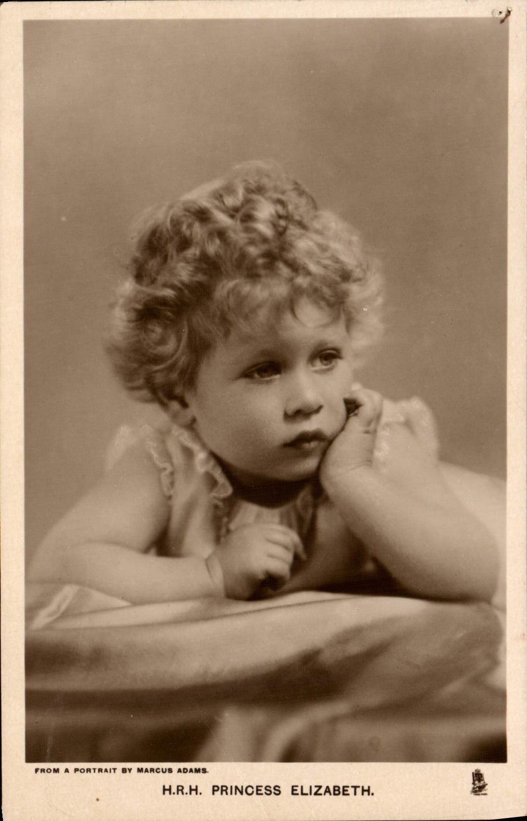 Princesse Elizabeth — Portrait par Marcus Adams — Tuck's Post Card, série Portrait Royale n°3987