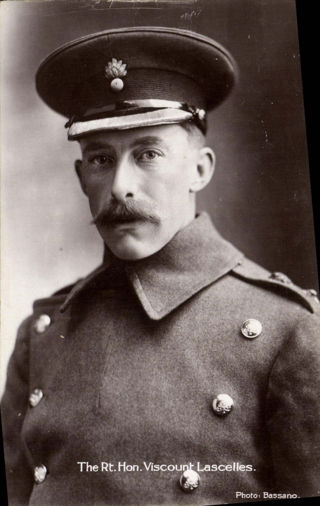 Le Rt. Hon. Viscount Lascelles — Photo Bassano — Série Royale, No. R.14