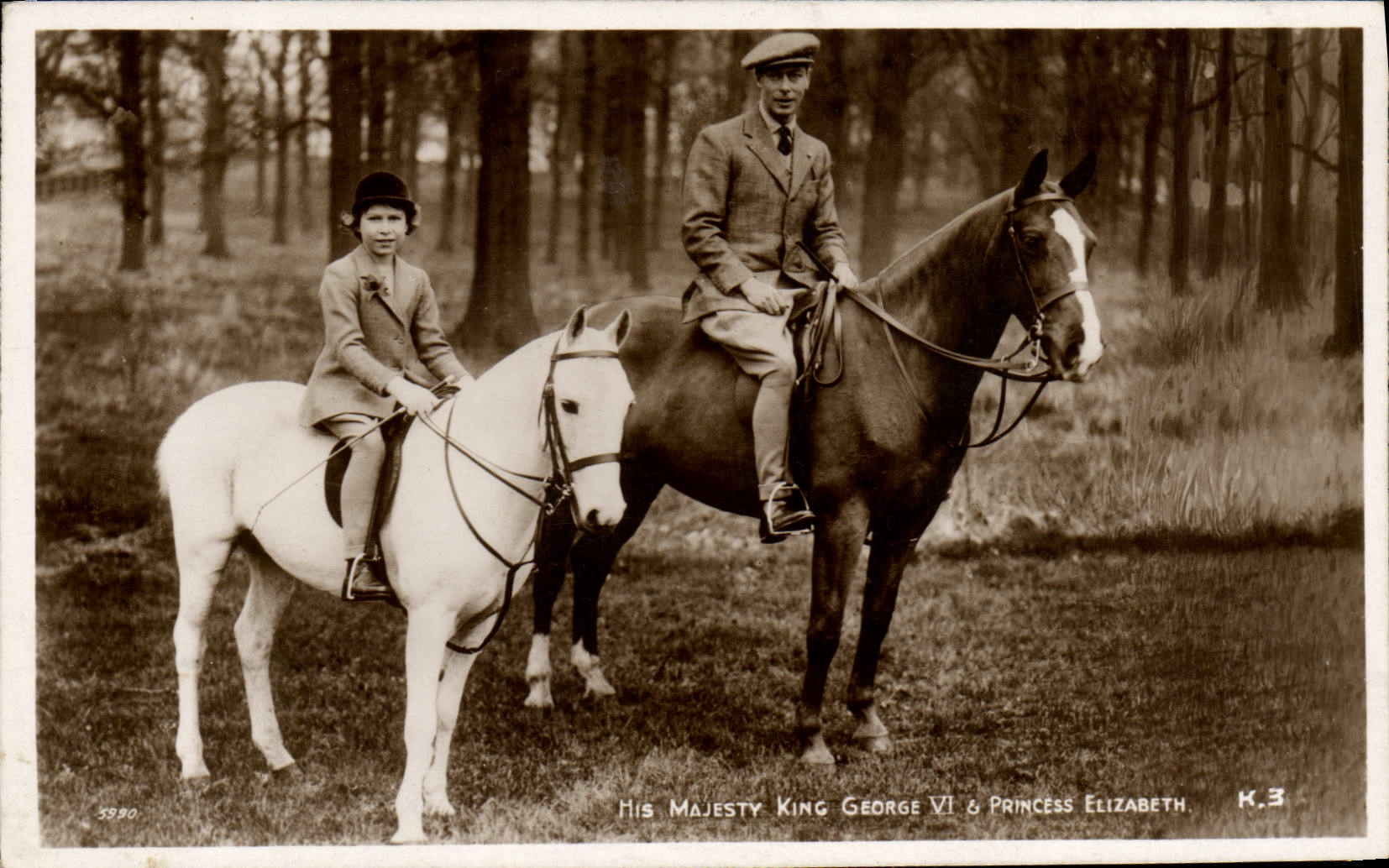 King George VI & Princess Elizabeth — en selle dans une forêt — Valentine's Postcard K.3