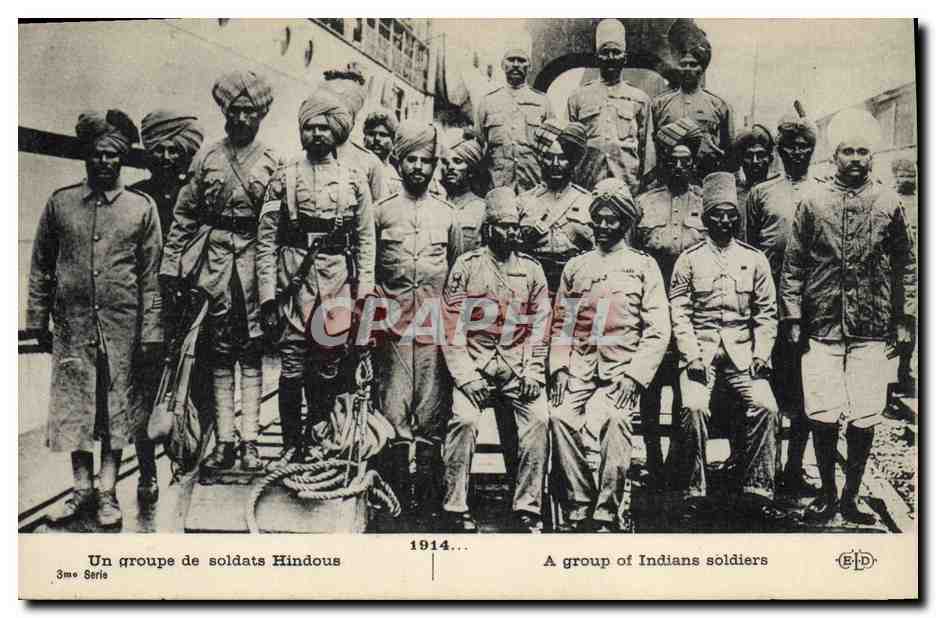 CPA Militaria Un groupe de soldats indiens 