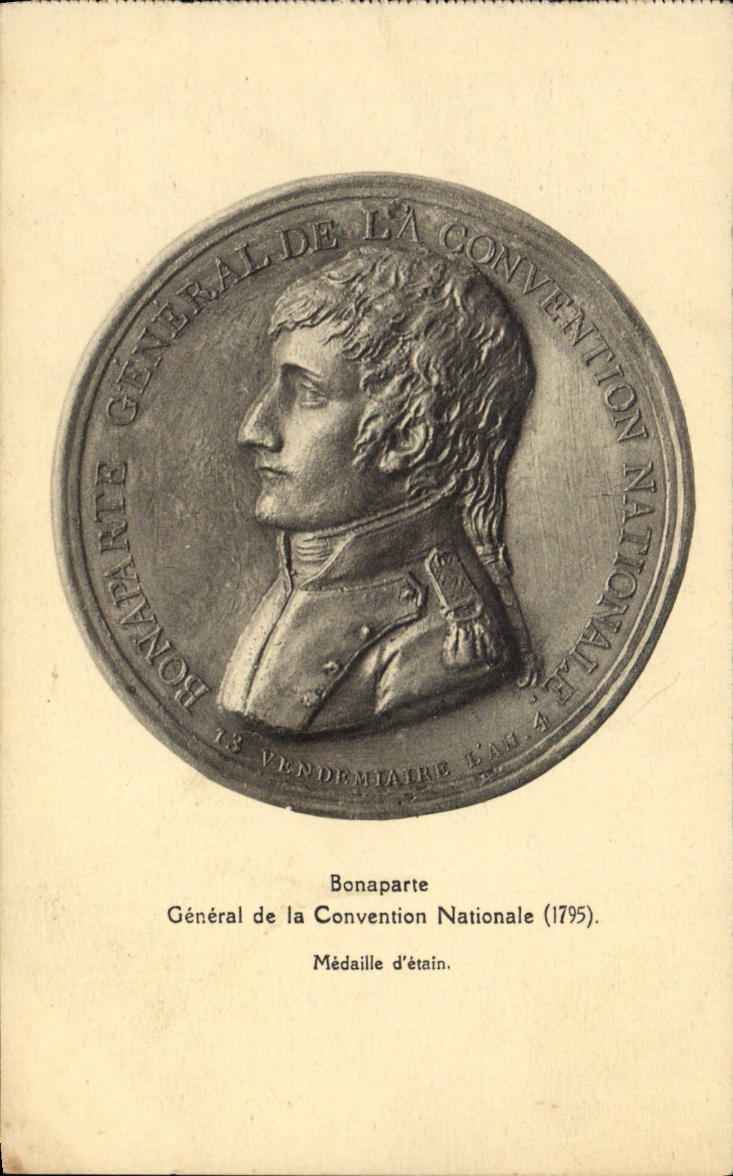 CPA Medaille Bonaparte General de la Convention Nationale 1795 Medaille d'etain Napoleon 1er